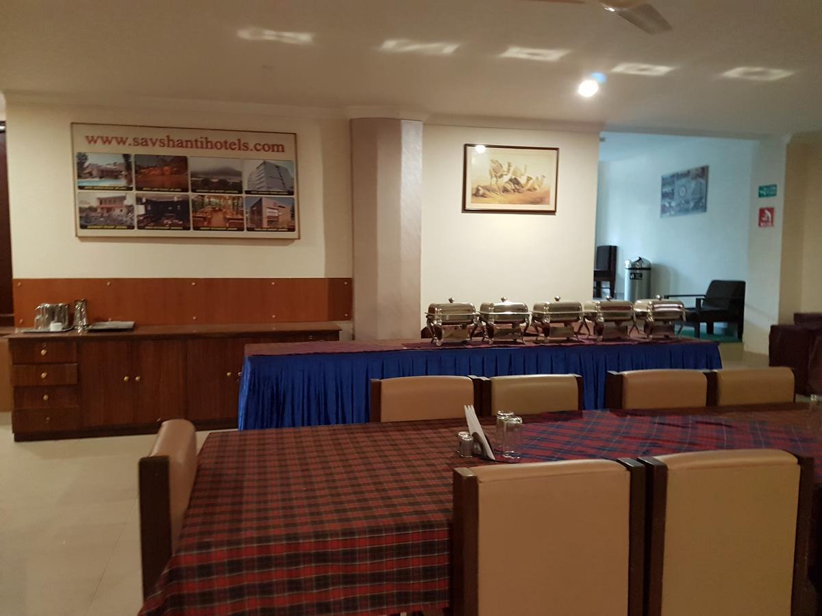 Hotel Savera Palace 아부 산 외부 사진